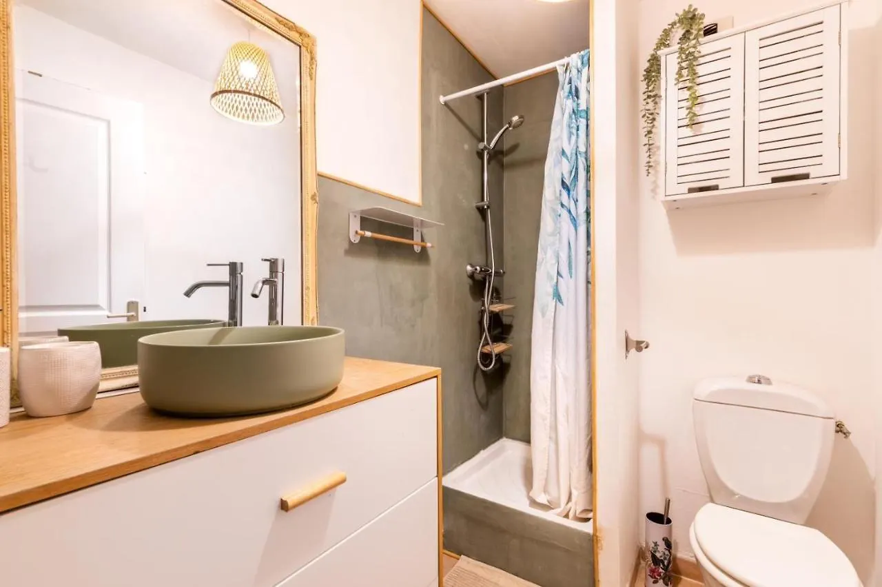 Coquet Appartement Typique Du Panier Marseille France